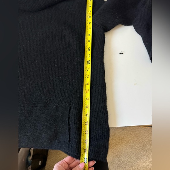 Knyt & Lynk Women's Cashmere Cowl Neck Black Asymmetrical Pullover Sweater M - Picture 12 of 13